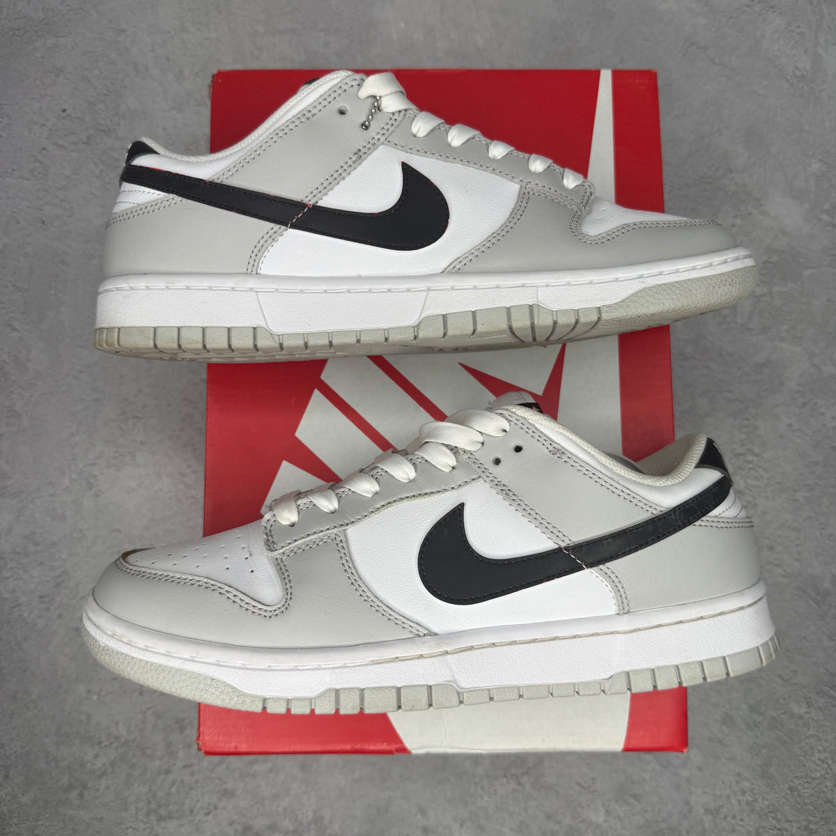 Nike Dunk Low SE Lottery Pack Grey Fog *pre-owned* SIZE 9