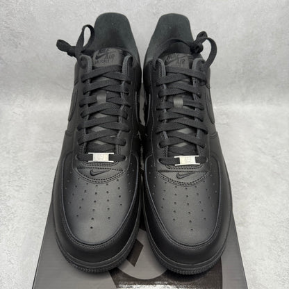Nike Air Force 1 Low Supreme Black