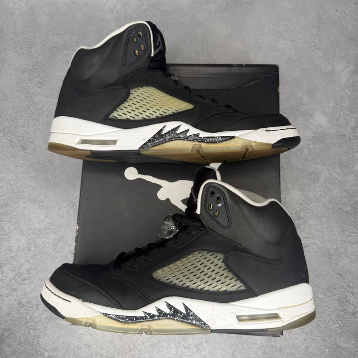 Jordan 5 Retro Moonlight (2021) pre-owned size 13 - Kicks Collective PA - Jordan - CT4838-011 - Men's Shoes - 13M/14.5W - Pre-Owned