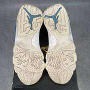 Jordan 9 Retro Low Pantone *pre-owned* SIZE 9