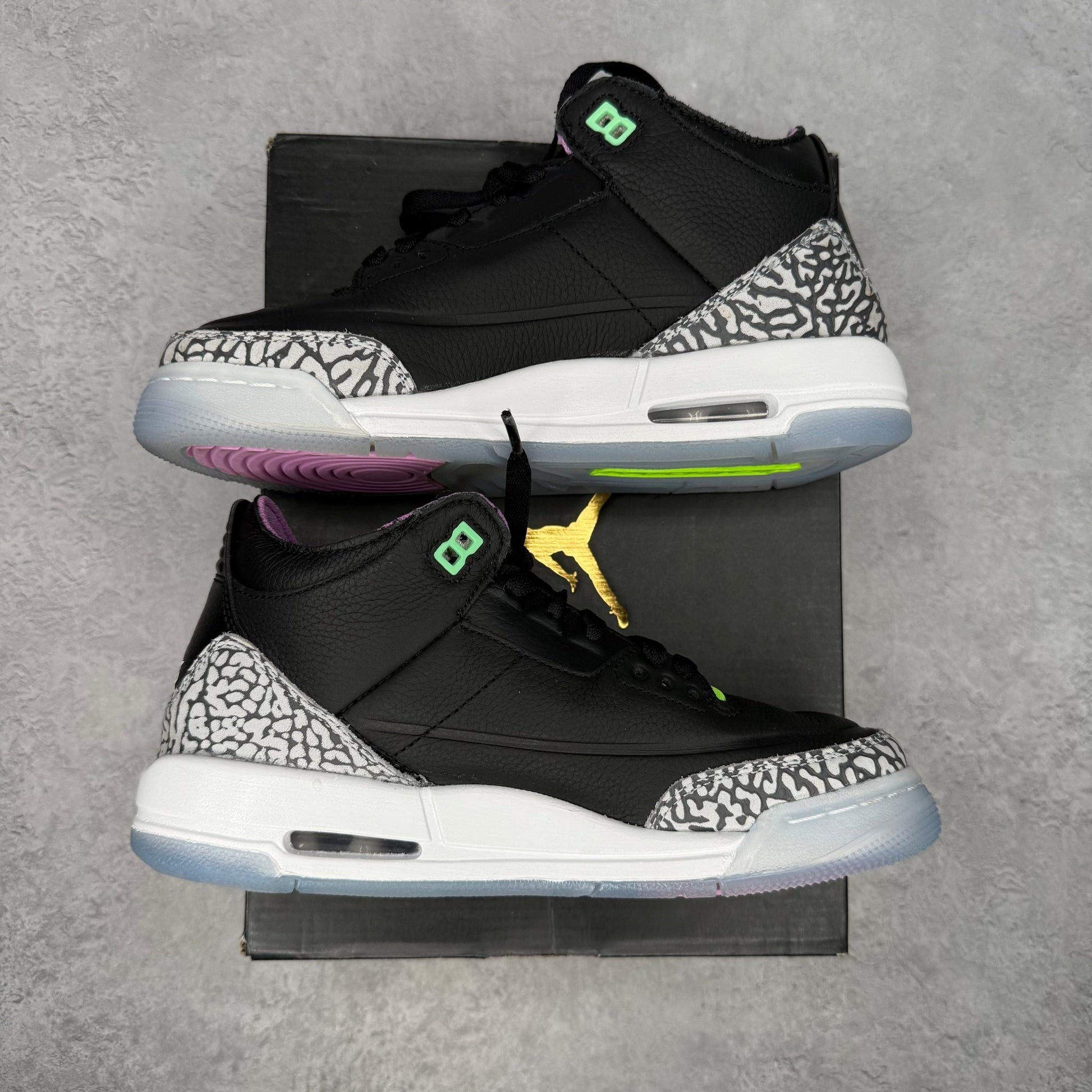 Jordan 3 Retro Electric Green (GS) *pre - owned* SIZE 6Y - Kicks Collective PA - Jordan - DA2304-003 - Kid's Shoes - 6Y - Pre - Owned