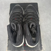Jordan 11 Retro 72-10 pre-owned size 9.5