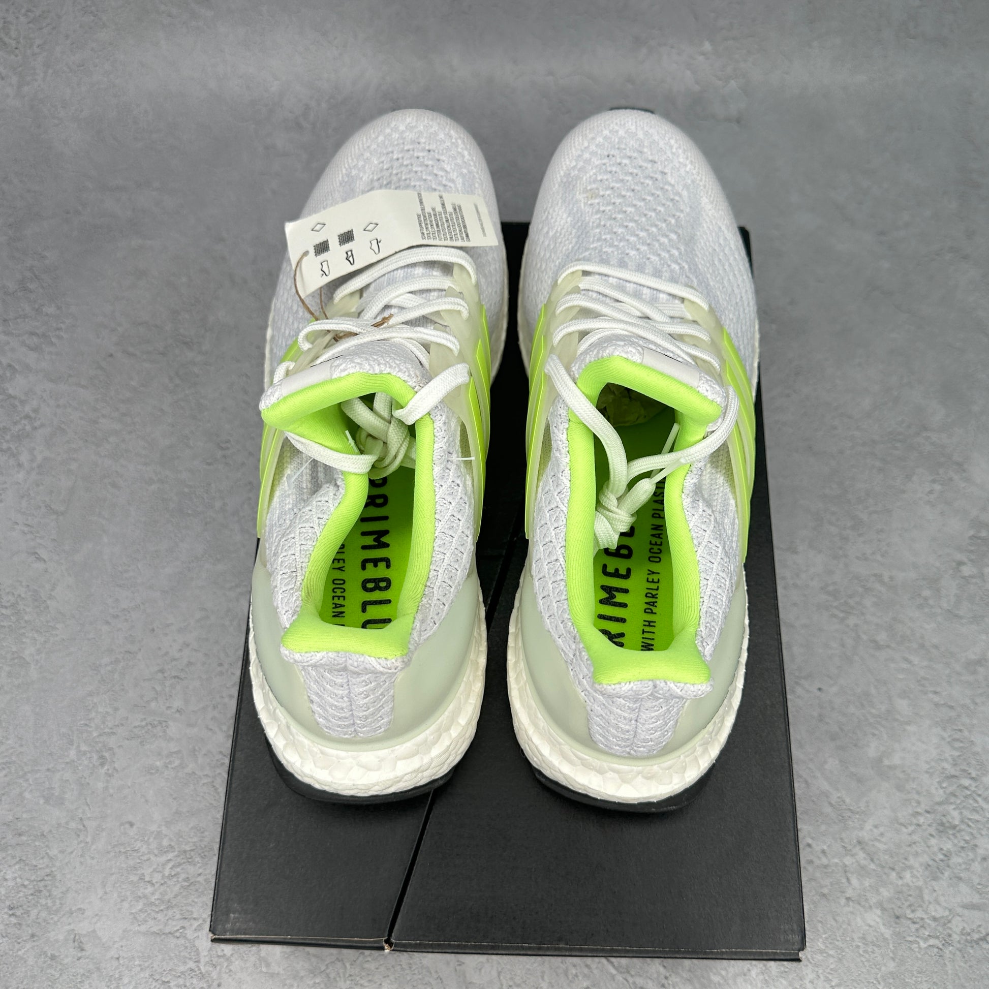 adidas Ultra Boost 5.0 DNA Cloud White Signal Green