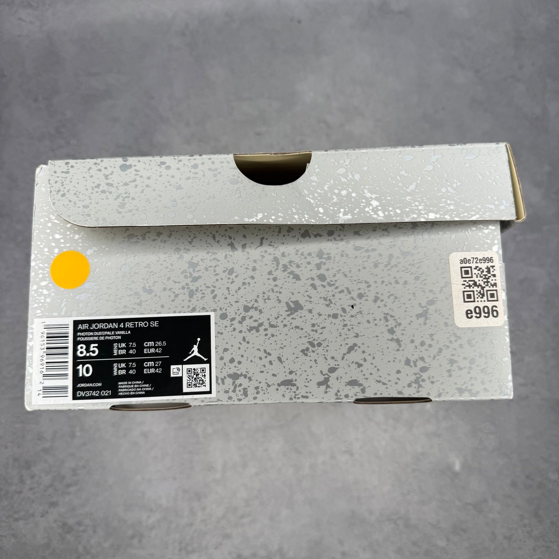 Jordan 4 Retro SE Craft Photon Dust *pre - owned* SIZE 8.5 - Kicks Collective PA - Jordan - DV3742-021 - Men's Shoes - 8.5M/10W - Pre - Owned