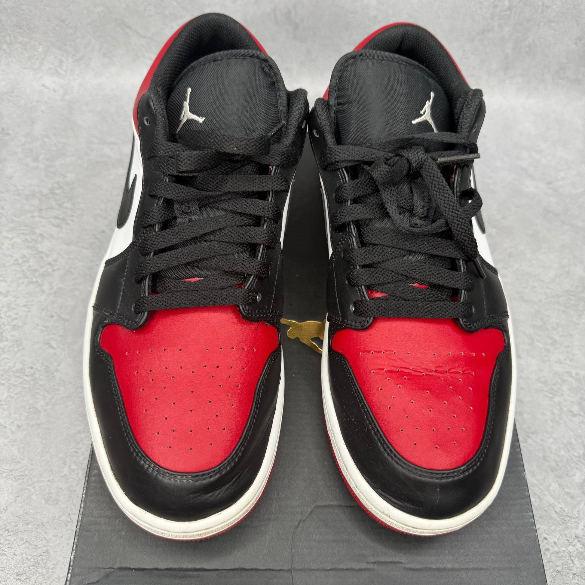 Jordan 1 Low Bred Toe *pre - owned* SIZE 12 - Kicks Collective PA - Jordan - 553558-612 - Men's Shoes - 12M/13.5W - Pre - Owned