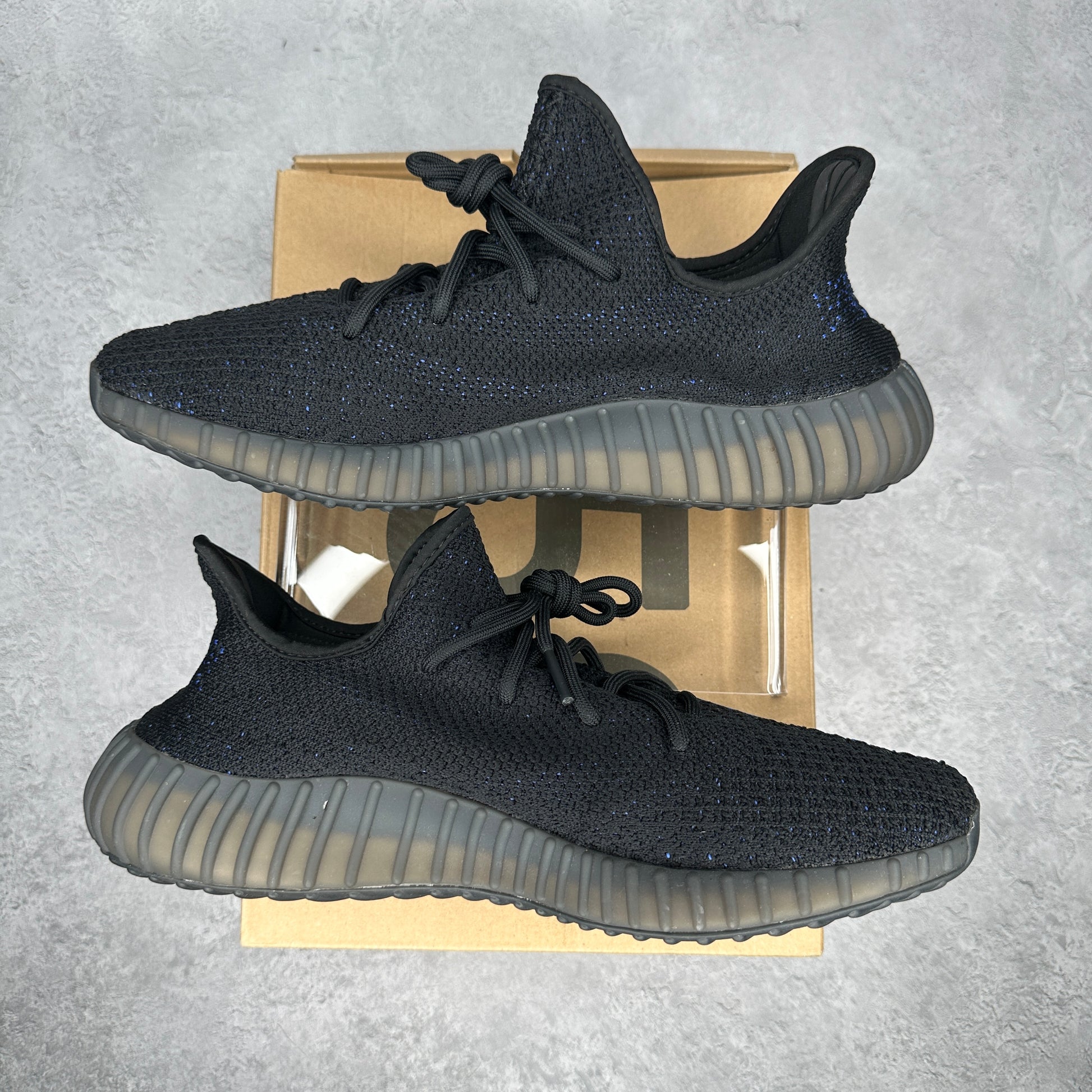 adidas Yeezy Boost 350 V2 Dazzling Blue VNDS *pre-owned* SIZE 13