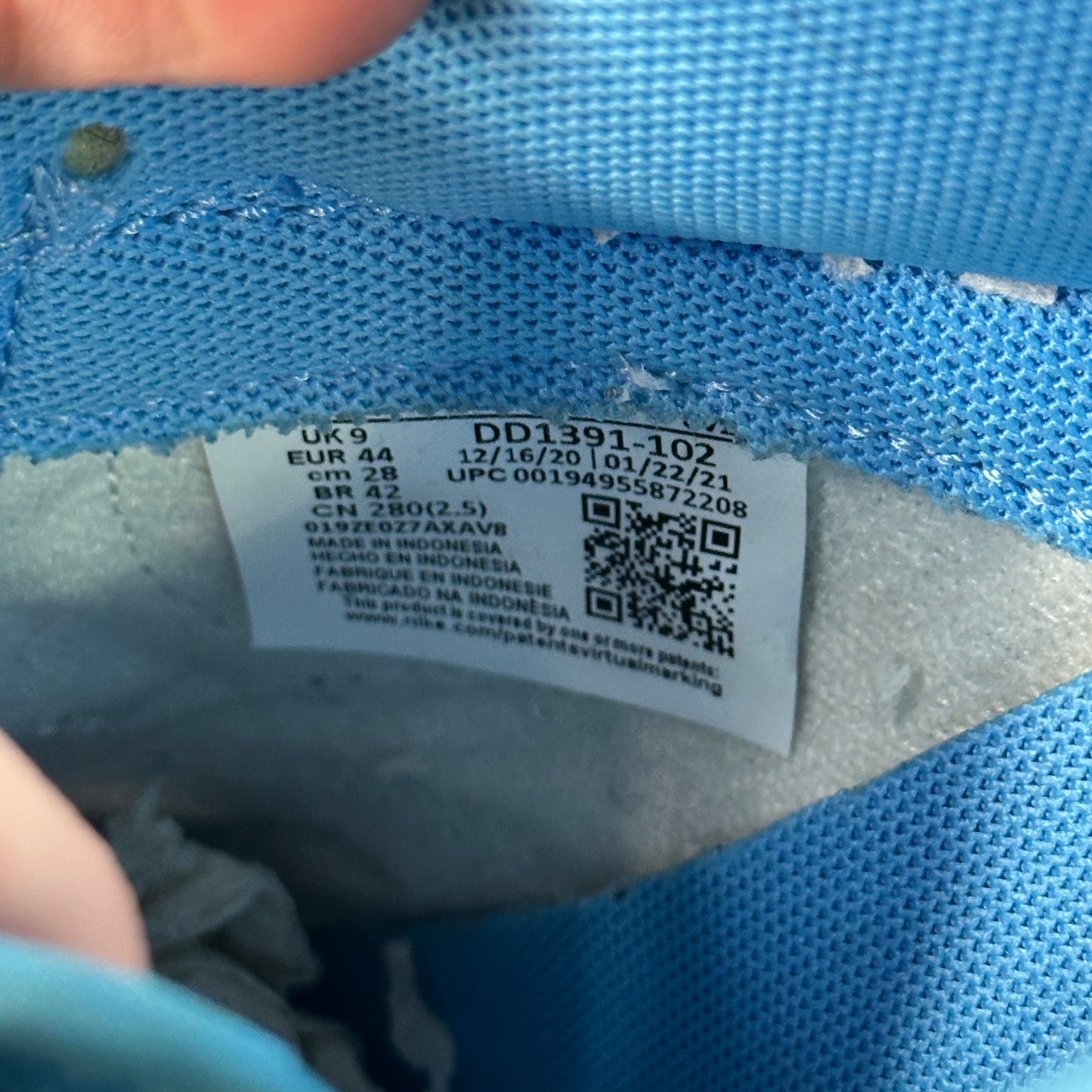 Nike Dunk Low UNC (2021) *pre-owned* SIZE 10