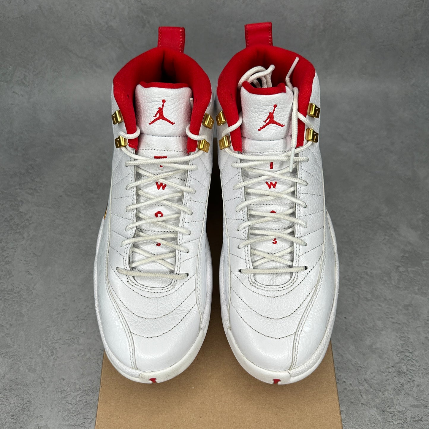 Jordan 12 Retro FIBA (2019) *pre-owned* SIZE 10