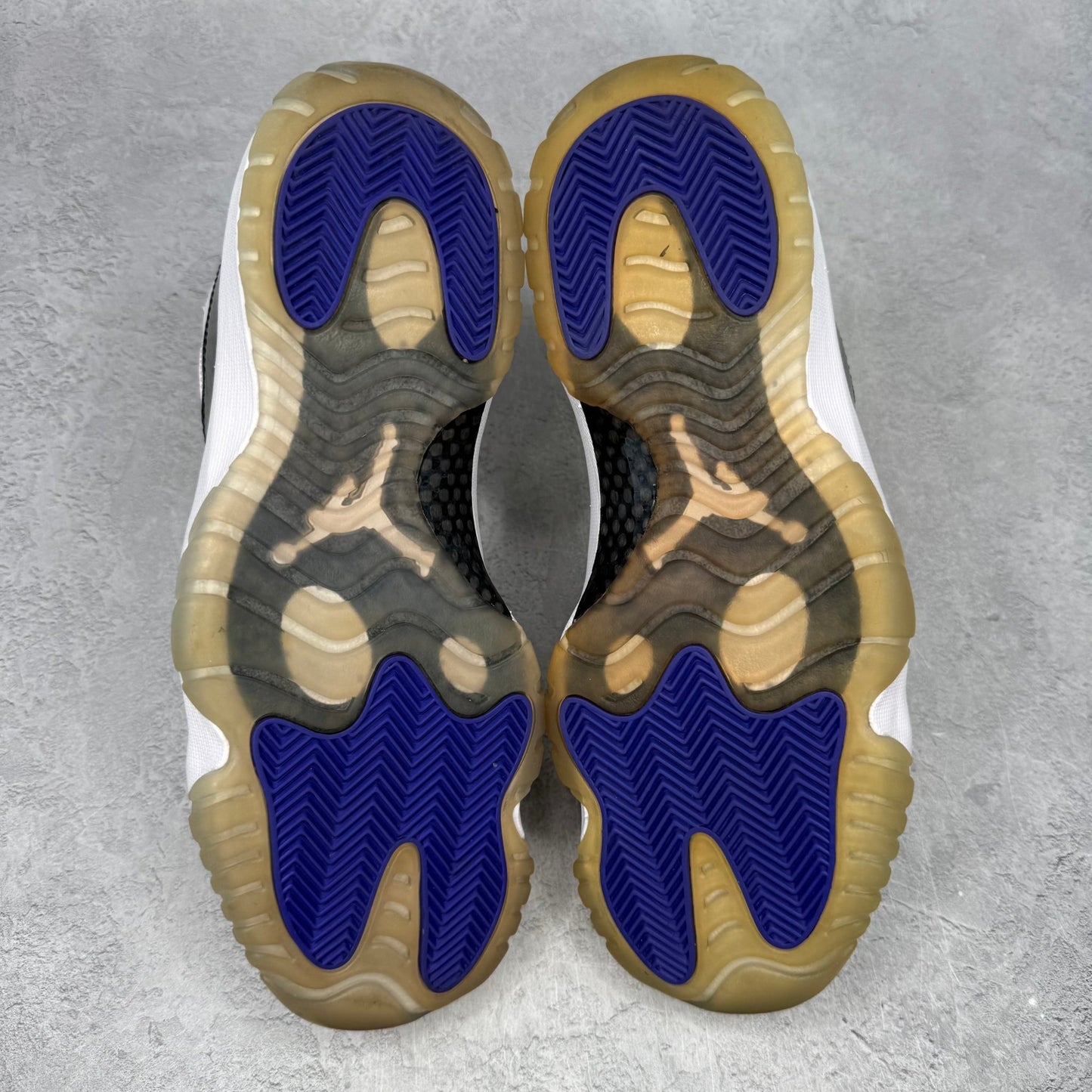 Jordan 11 Retro Concord (2018) *pre - owned* SIZE 10.5 - Kicks Collective PA - Jordan - 378037-100 - Men's Shoes - 10.5M/12W - Pre - Owned - No Box