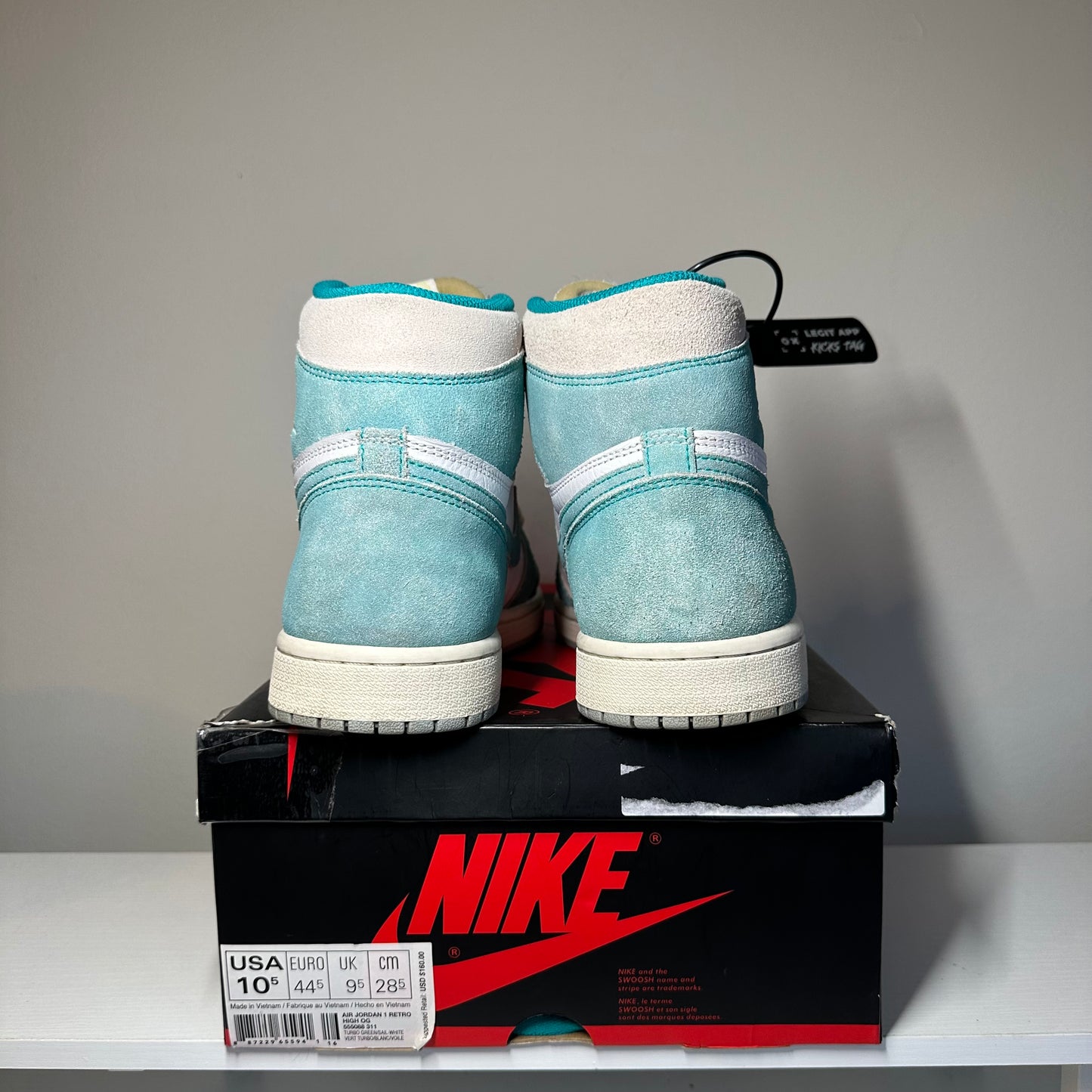 Jordan 1 Retro High Turbo Green *pre-owned* (SIZE 10.5)