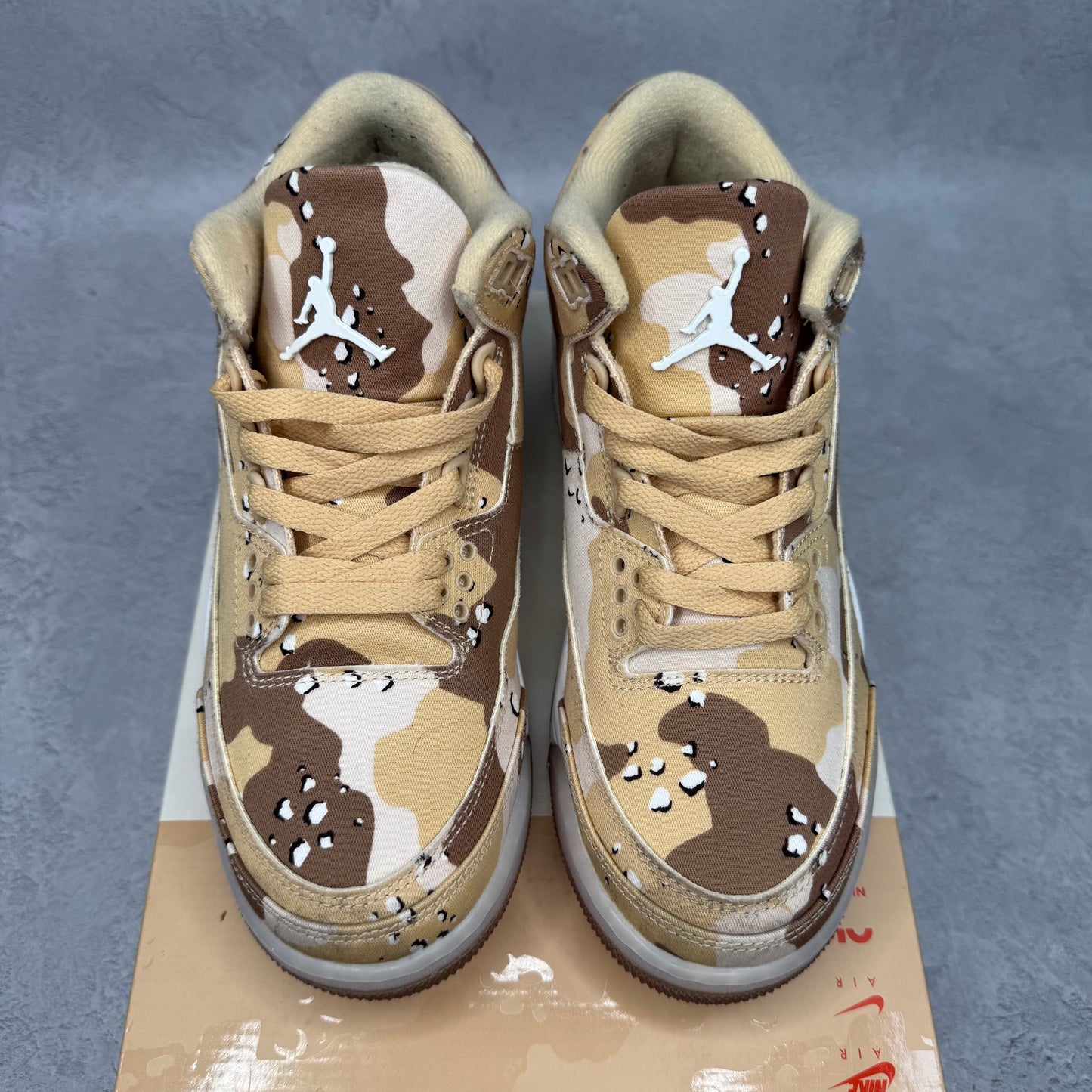 Jordan 3 Retro WNBA Desert Camo (Women's) *pre-owned* SIZE 7W/5.5Y