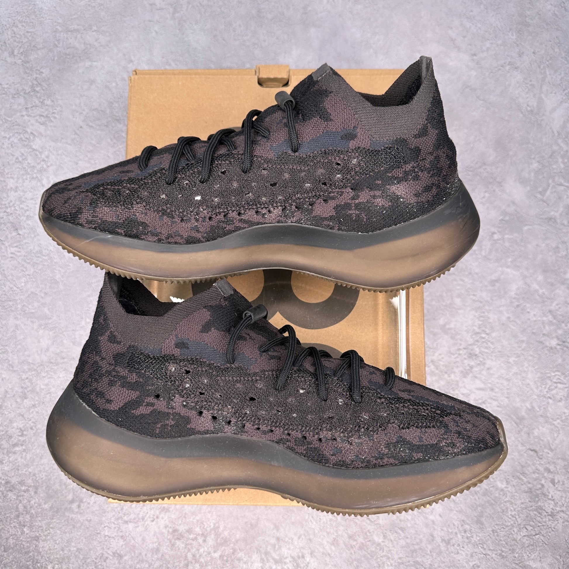 adidas Yeezy Boost 380 Onyx *pre-owned* SIZE 10.5
