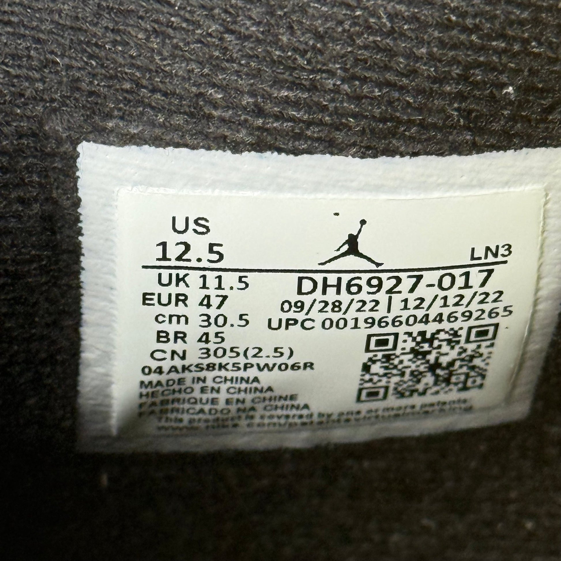 Jordan 4 Retro Thunder (2023) - Kicks Collective PA - Jordan - DH6927 - 017 - Men's Shoes - 12.5M/14W - Brand New