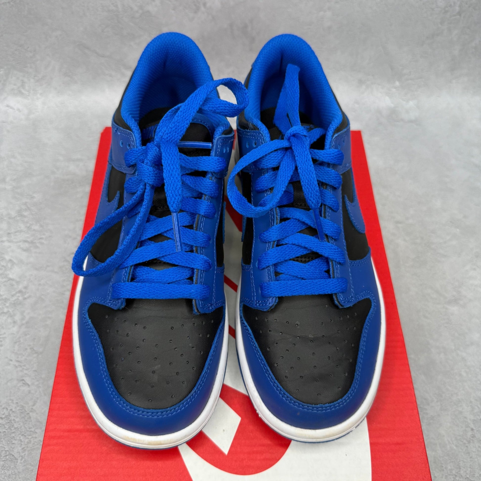 Nike Dunk Low Retro Hyper Cobalt (GS) *pre - owned* SIZE 5Y - Kicks Collective PA - Nike - CW1590-001 - Kid's Shoes - 5Y - Pre - Owned