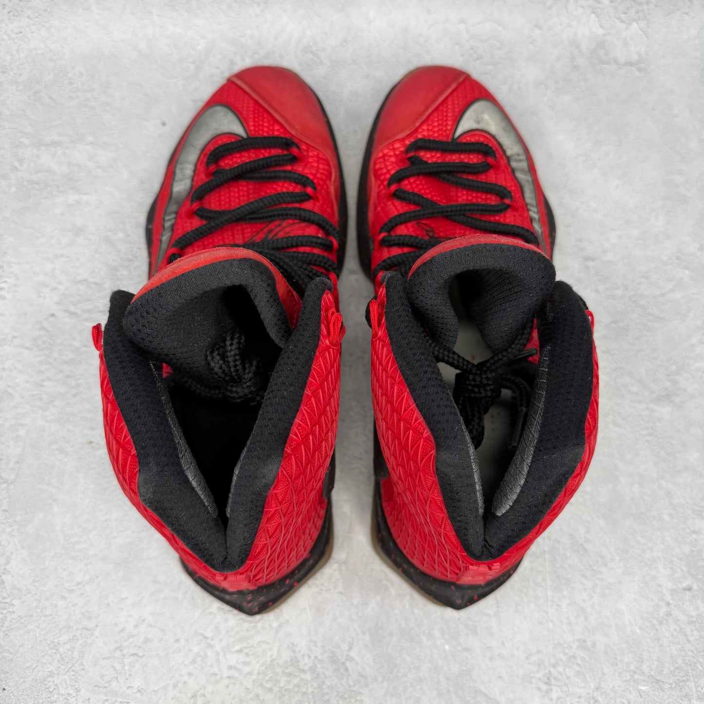 Nike LeBron 13 Elite University Red *pre-owned* SIZE 9.5