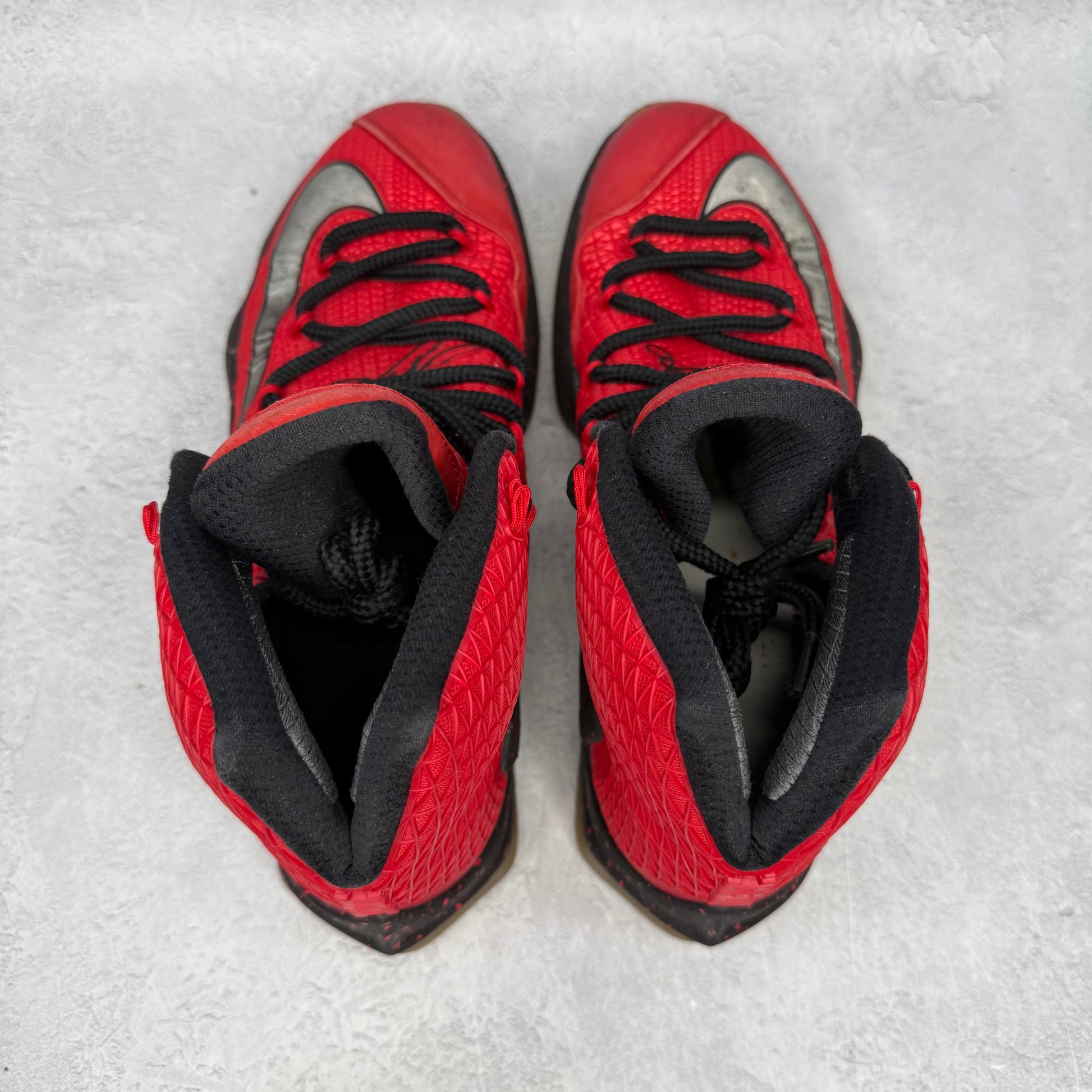 Nike LeBron 13 Elite University Red *pre-owned* SIZE 9.5