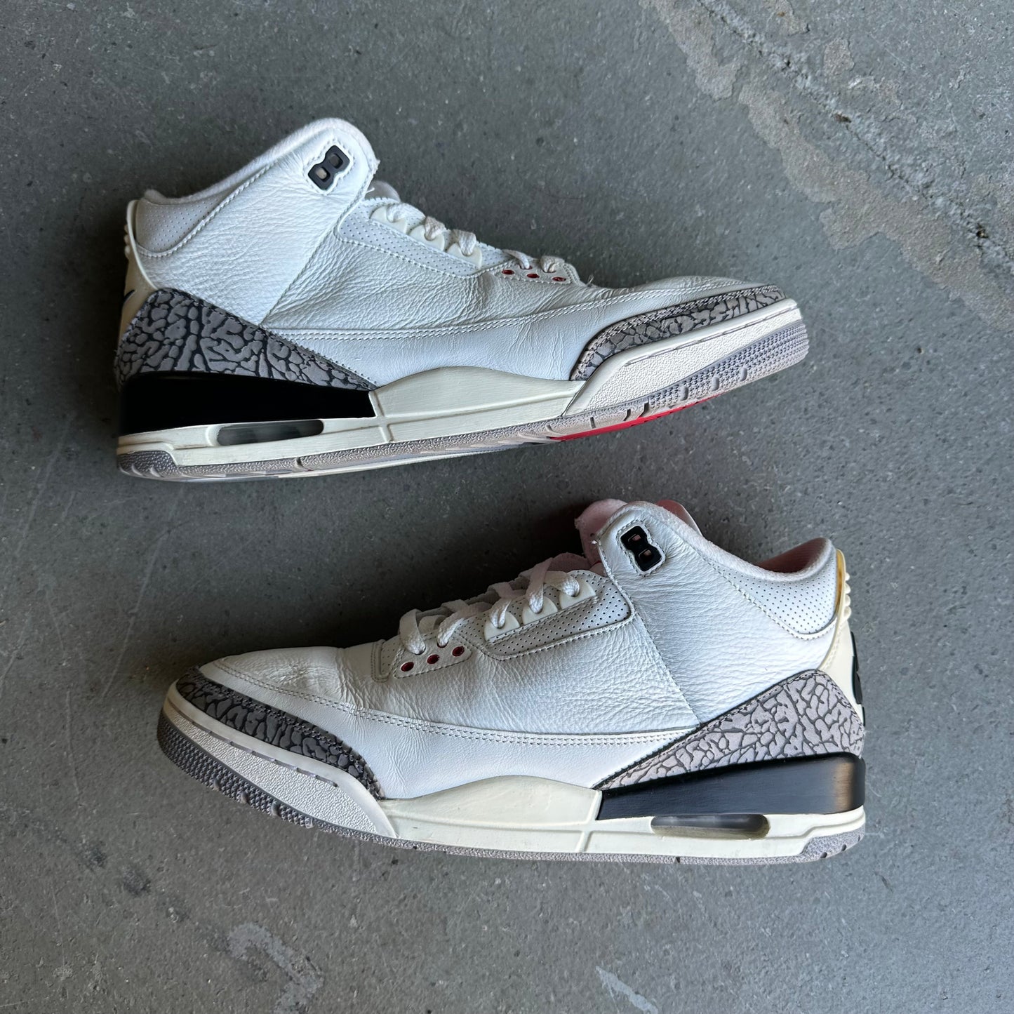 Jordan 3 Retro White Cement Reimagined *pre-owned* (SIZE 12.5)