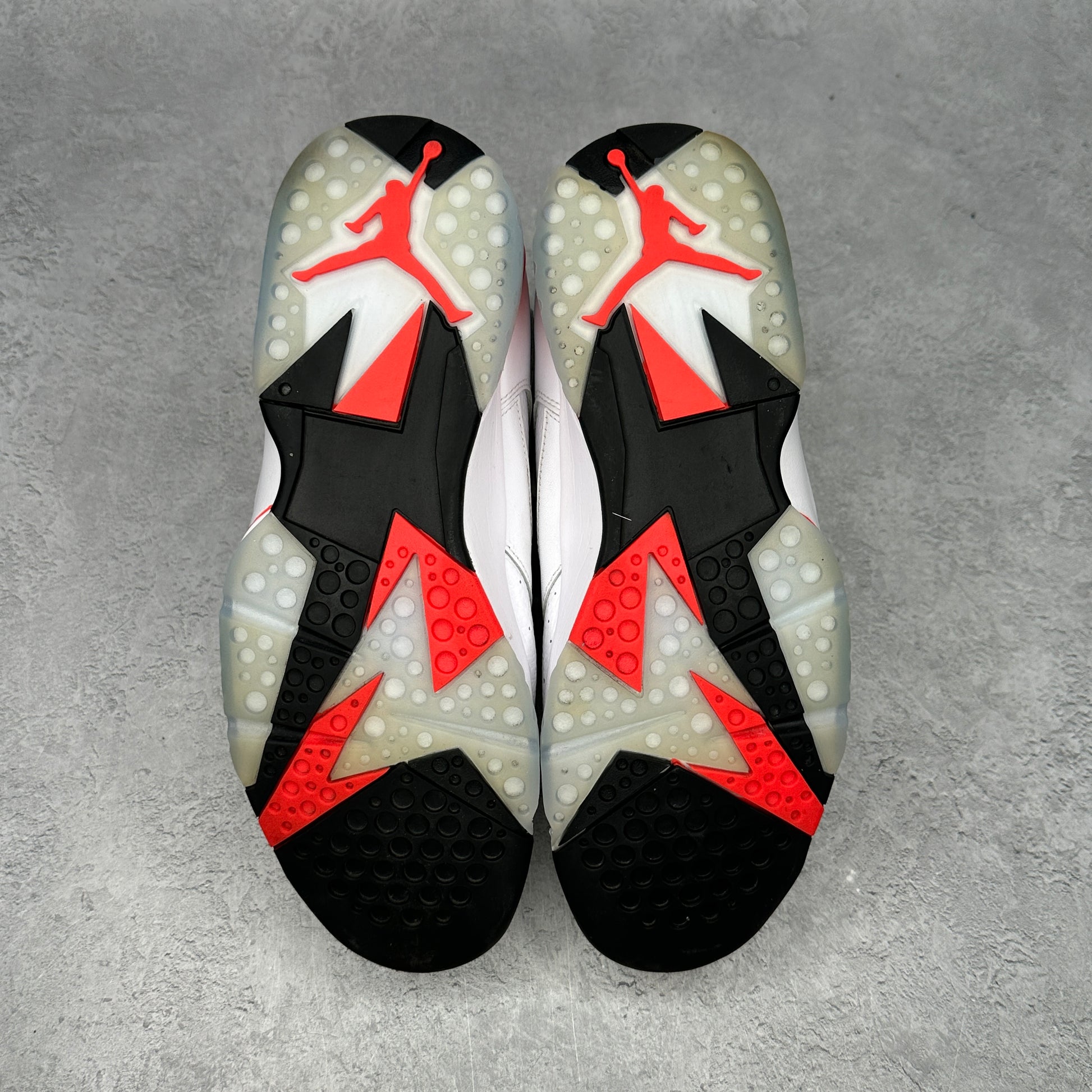 Jordan 7 Retro White Infrared *pre-owned* SIZE 11