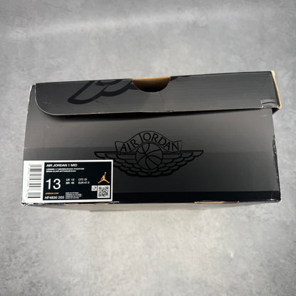 Jordan 1 Mid Legend Light Brown *pre-owned* SIZE 13