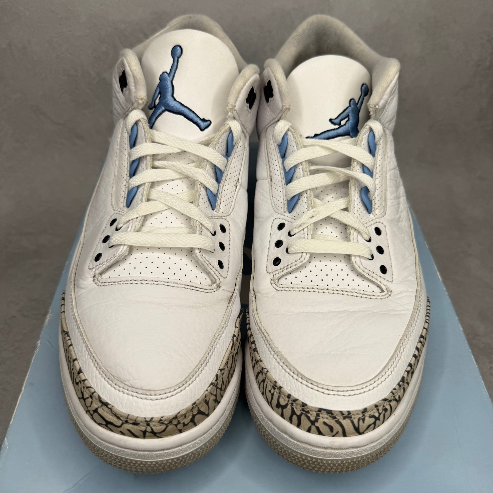 Jordan 3 Retro UNC (2020) *pre - owned* SIZE 13 - Kicks Collective PA - Jordan - CT8532 - 104 - Men's Shoes - 13M/14.5W - Pre - Owned