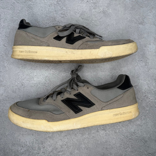 New Balance Men's 300 V2 Grey/Navy *pre-owned* SIZE 10.5