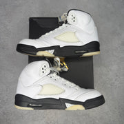 Jordan 5 Retro Reverse Metallic (GS) *pre-owned* SIZE 5.5Y