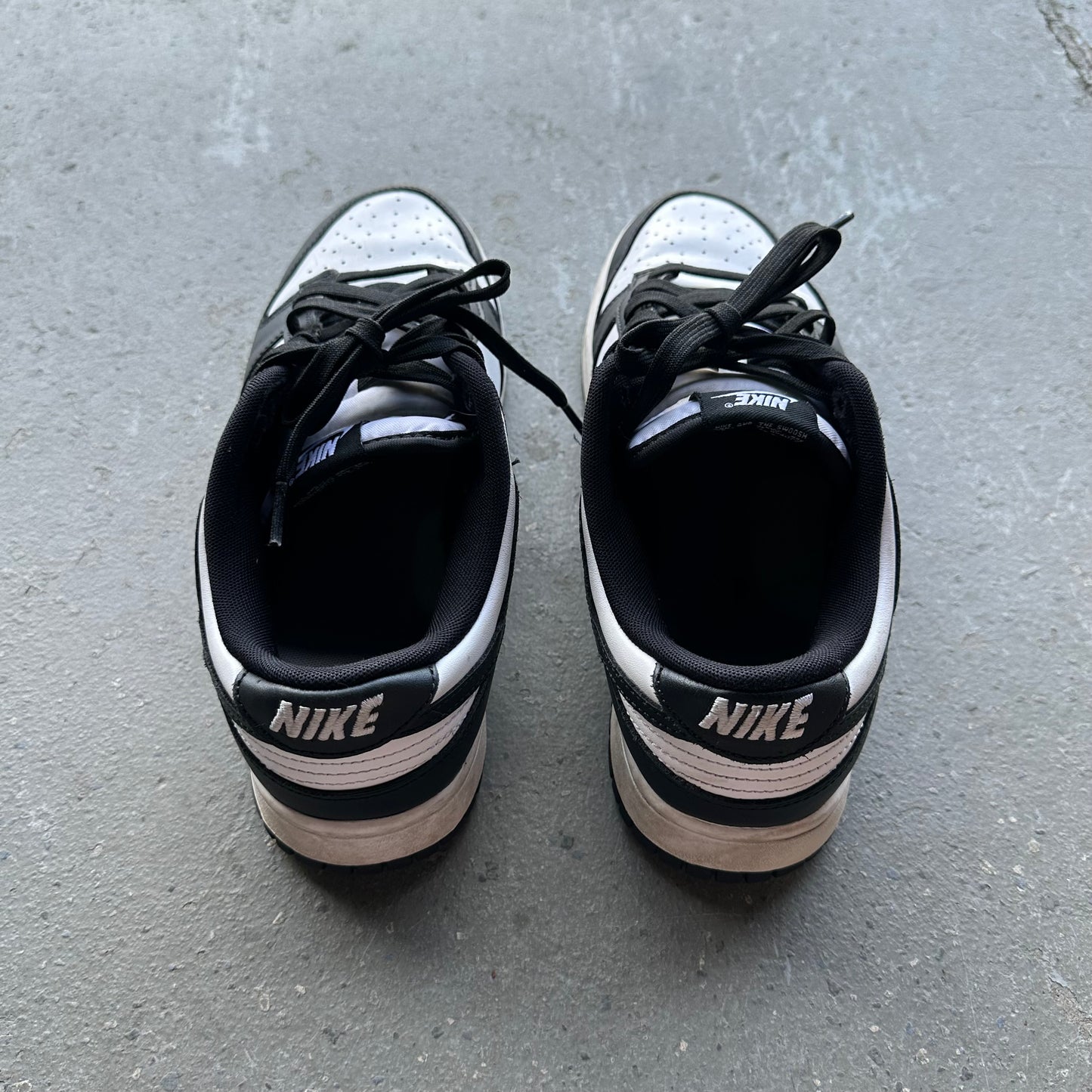 Nike Dunk Low Retro White Black Panda *pre-owned* (SIZE 9.5)