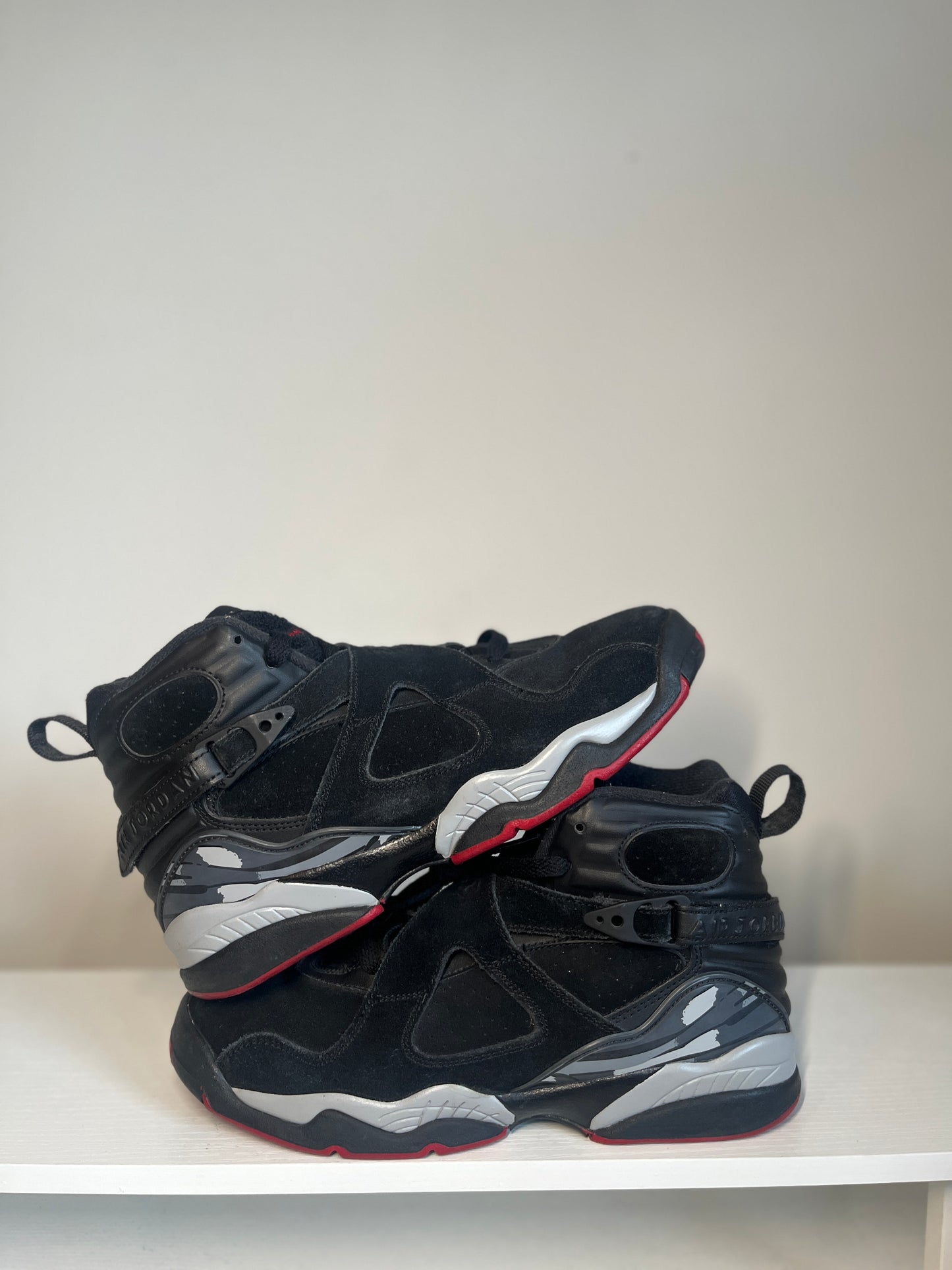 Jordan 8 Retro Black Cement (GS) *pre-owned* (SIZE 6.5Y)