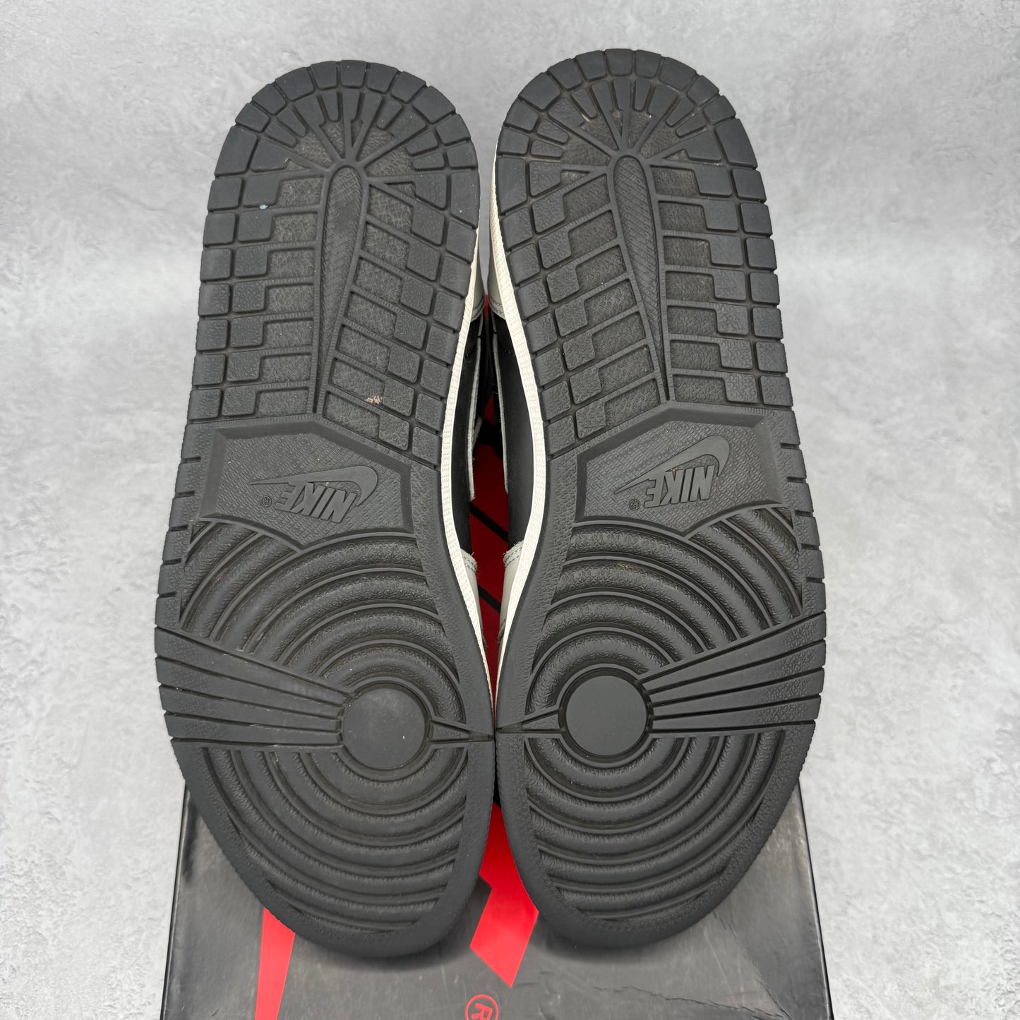 Jordan 1 Retro High Shadow 2.0 *pre-owned* SIZE 11