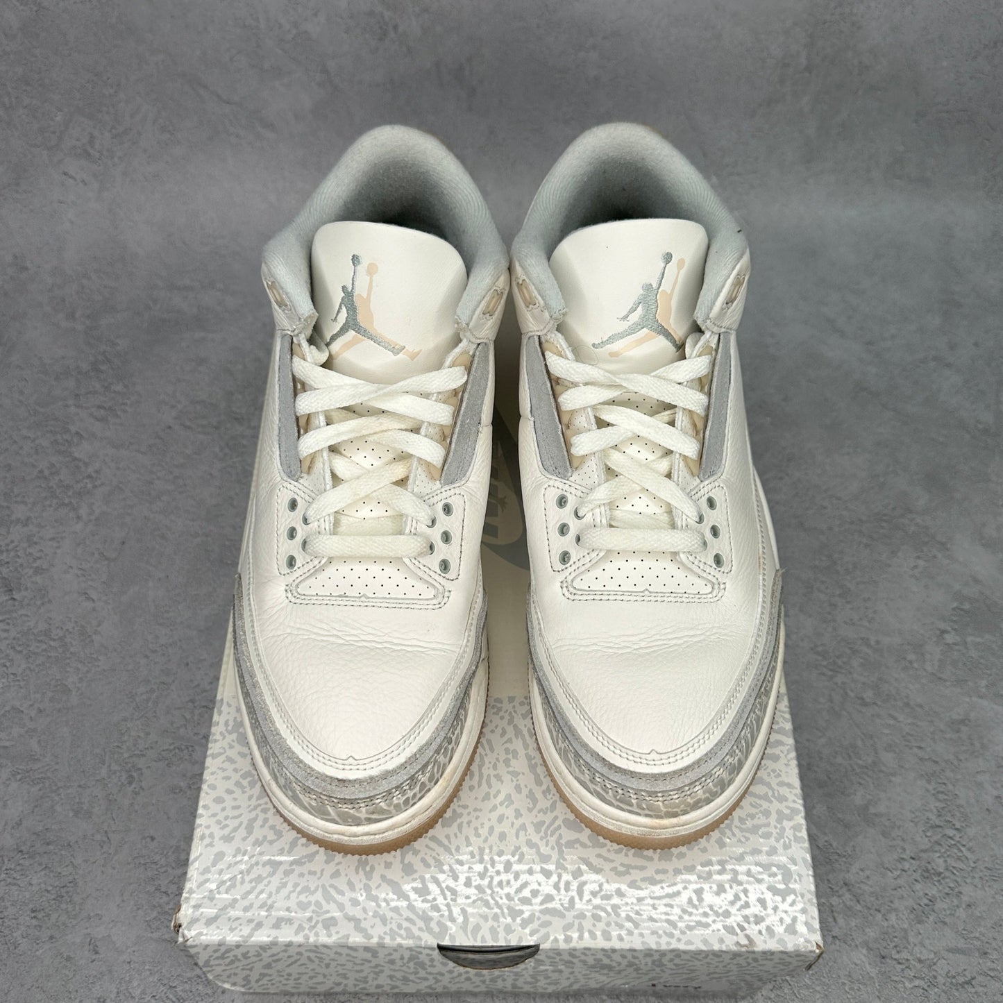 Jordan 3 Retro Craft Ivory *pre - owned* SIZE 10 - Kicks Collective PA - Jordan - FJ9479 - 100 - Men's Shoes - 10M/11.5W - Pre - Owned