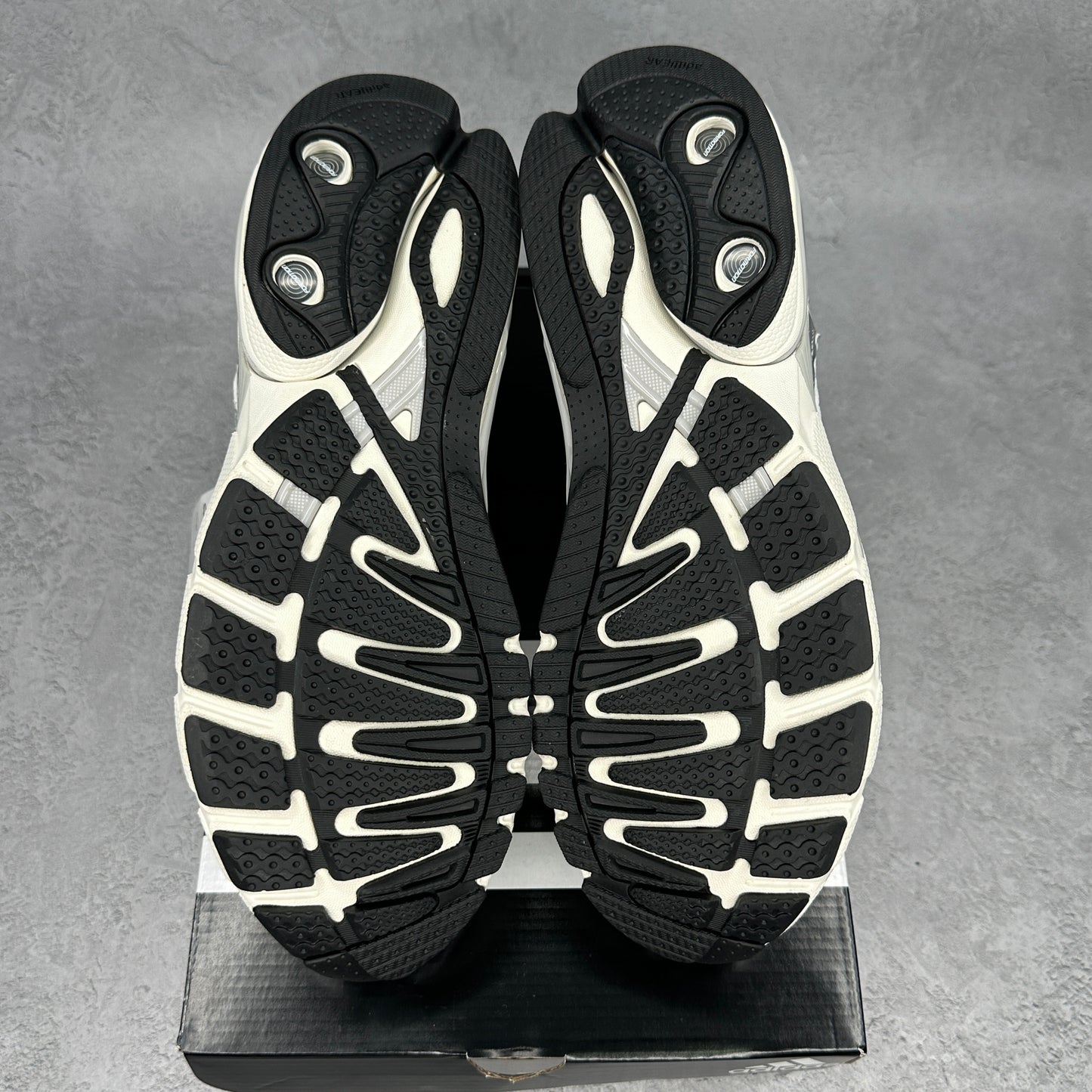 adidas Adistar Control 5 Silver Metallic Black
