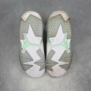 Jordan 6 Retro Mint Foam (Women's) *pre-owned* SIZE 9