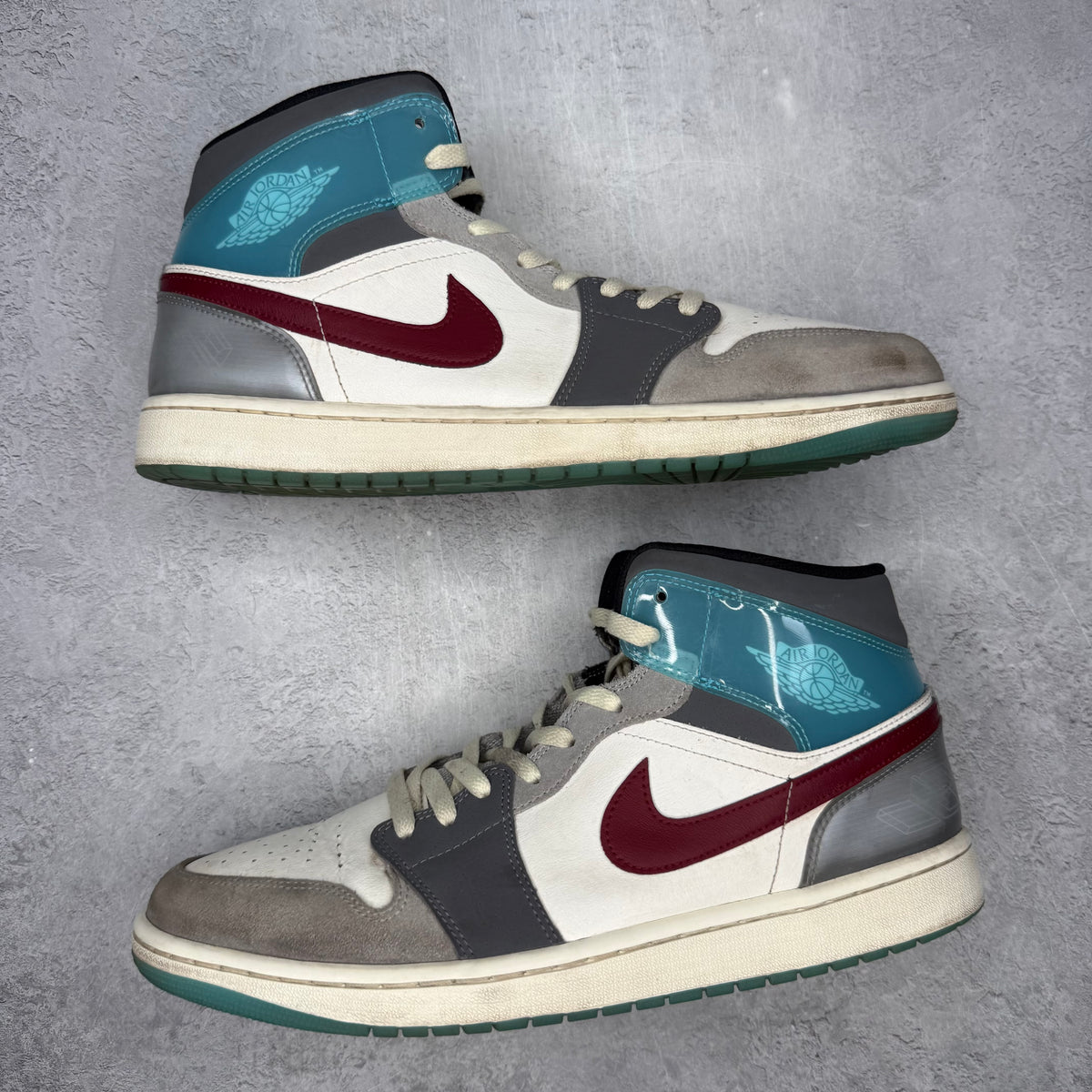 Jordan 1 Mid SE Exploration Unit
