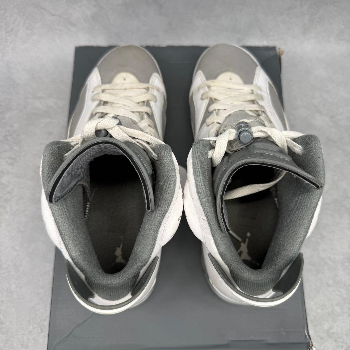 Jordan 6 Retro Cool Grey *pre - owned* SIZE 8 - Kicks Collective PA - Jordan - CT8529-100 - Men's Shoes - 8M/9.5W - Pre - Owned