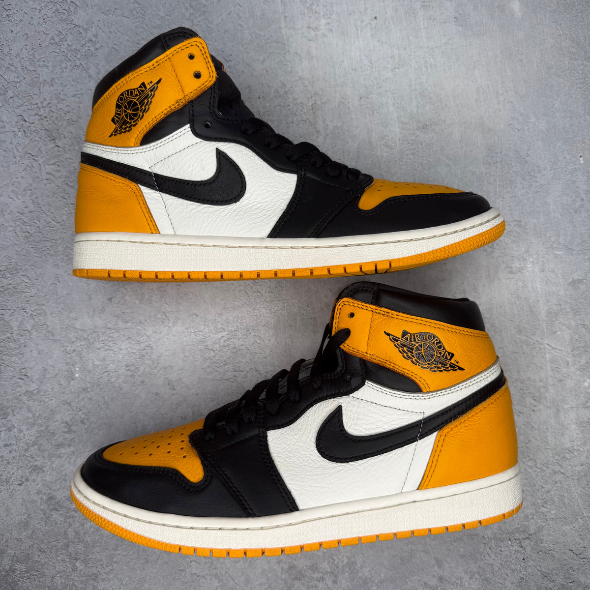 Jordan 1 Retro High OG Taxi *pre-owned* SIZE 9.5