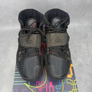 Nike Kyrie 6 Shot Clock *pre-owned* SIZE 10.5 - Kicks Collective PA - Nike - BQ4630-006/BQ4631-006 - Men's Shoes - 10.5M/12W - Pre-Owned