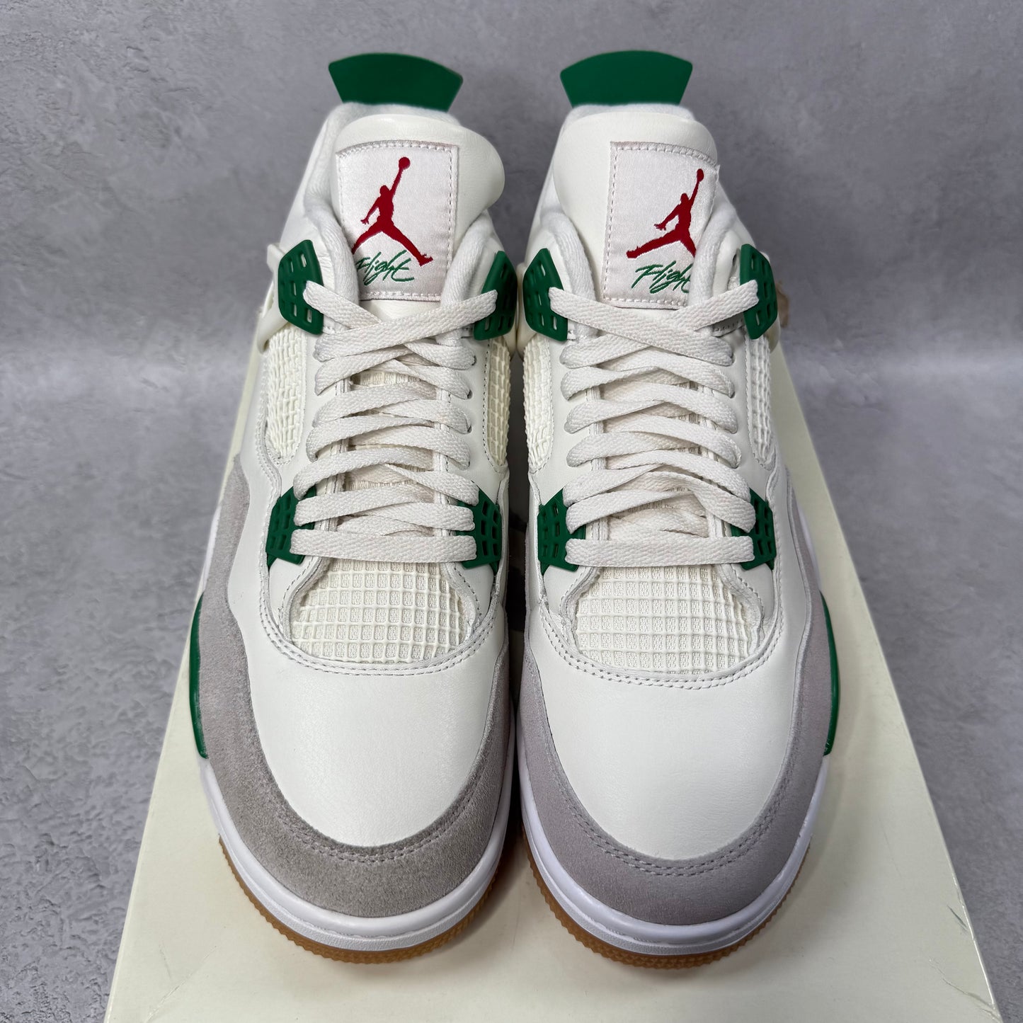 Jordan 4 Retro SB Pine Green