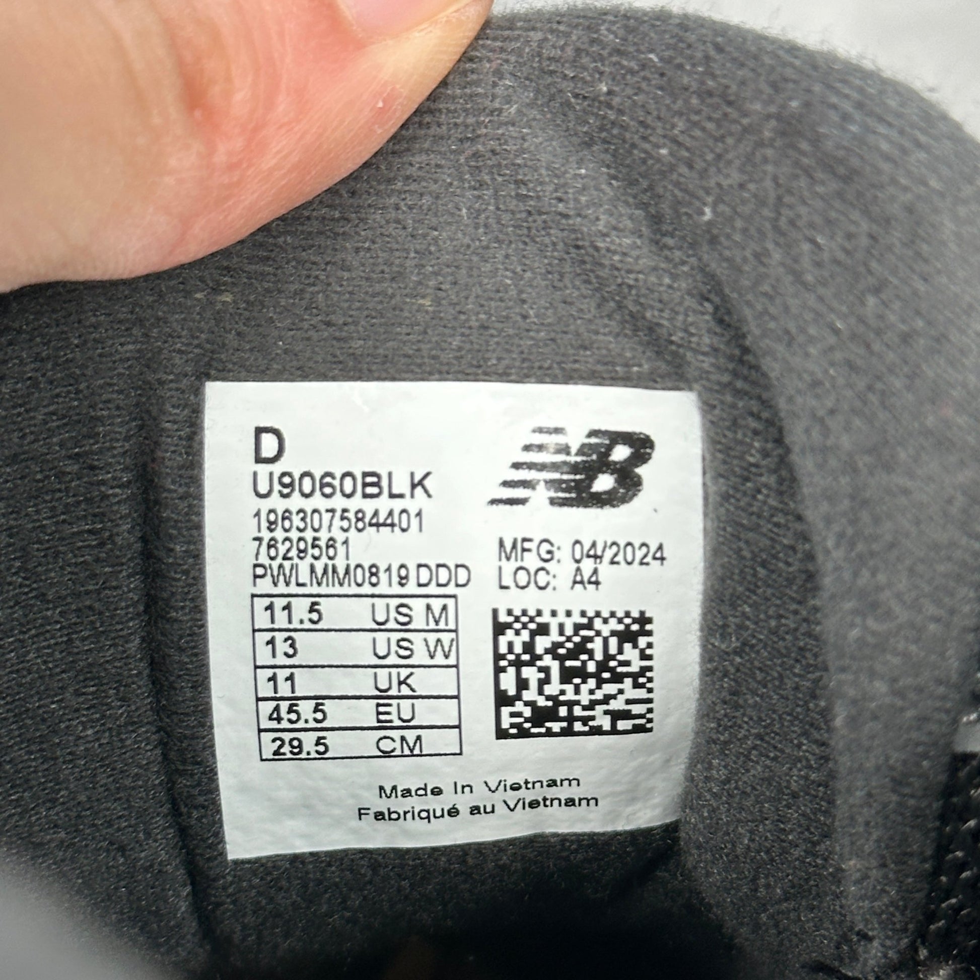 New Balance 9060 Black Castlerock Grey *pre - owned* SIZE 11.5 - Kicks Collective PA - New Balance - U9060BLK - Men's Shoes - 11.5M/13W - Pre - Owned - No Box