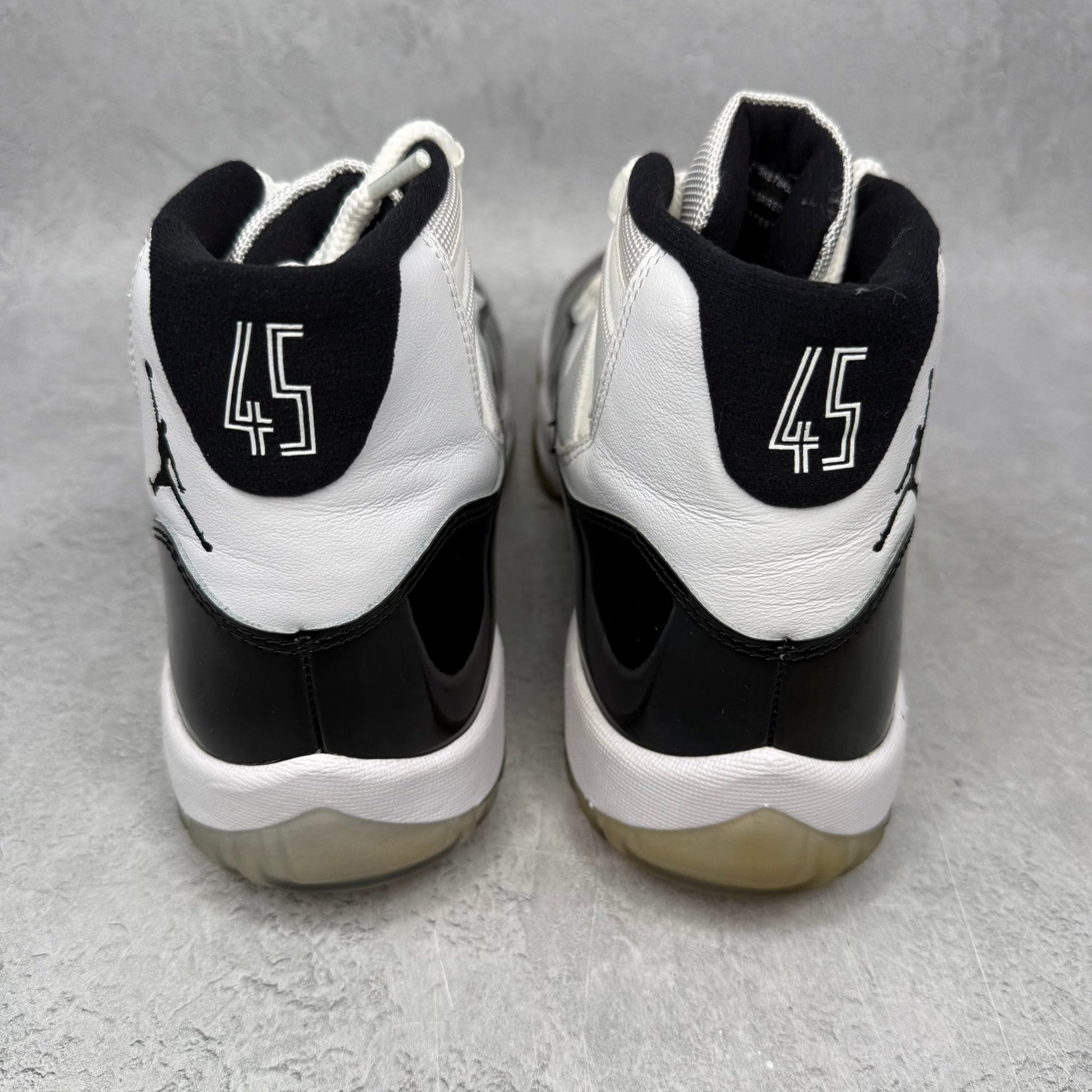 Jordan 11 Retro Concord (2018) *pre - owned* SIZE 10.5 - Kicks Collective PA - Jordan - 378037-100 - Men's Shoes - 10.5M/12W - Pre - Owned - No Box