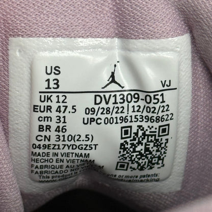 Jordan 1 Low SE Black Iced Lilac *pre-owned* SIZE 13