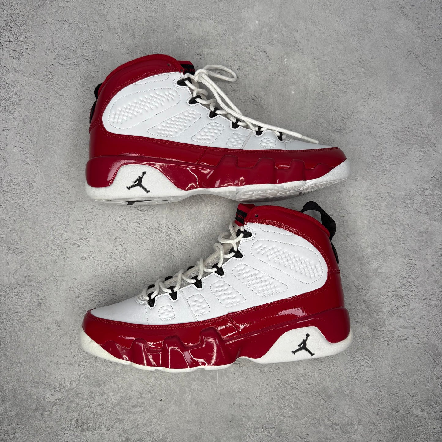 Jordan 9 Retro White Gym Red *pre-owned* SIZE 9