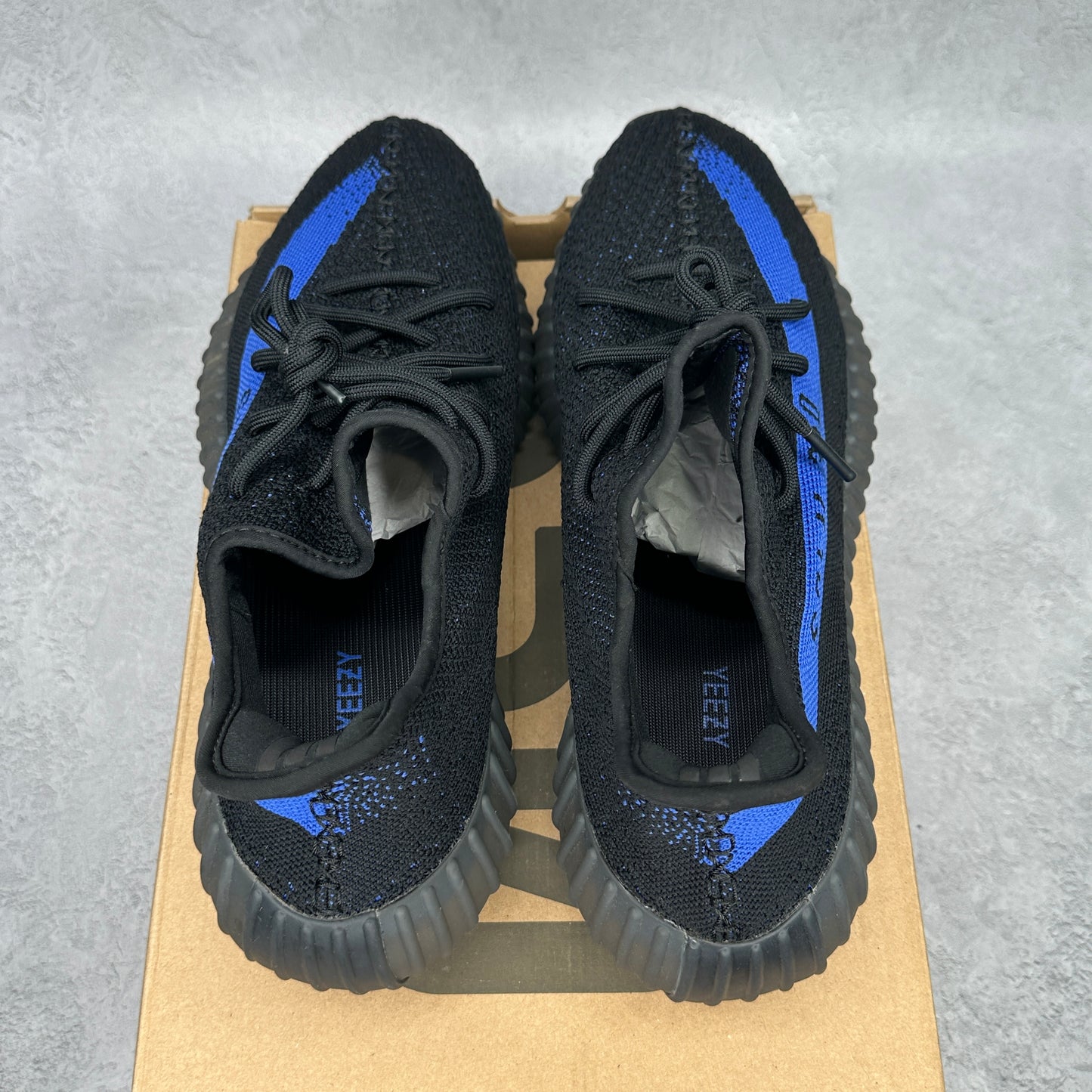 adidas Yeezy Boost 350 V2 Dazzling Blue VNDS *pre-owned* SIZE 13