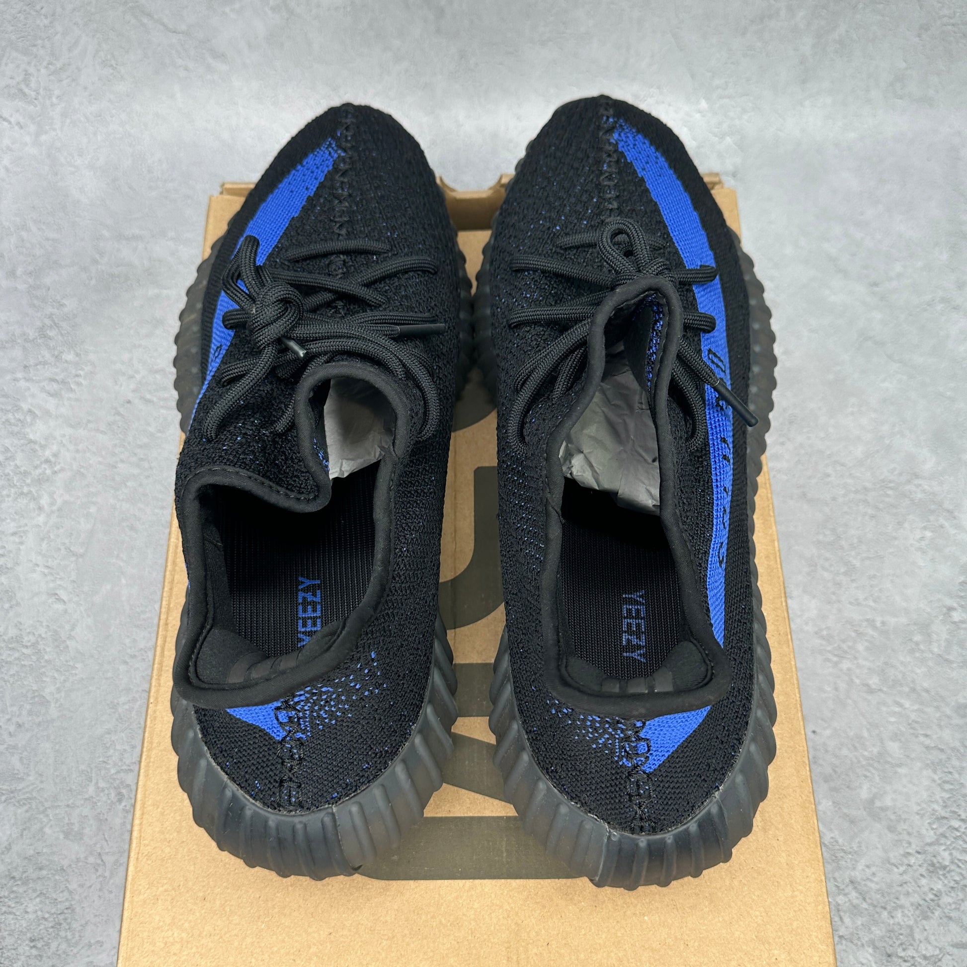 adidas Yeezy Boost 350 V2 Dazzling Blue VNDS *pre-owned* SIZE 13