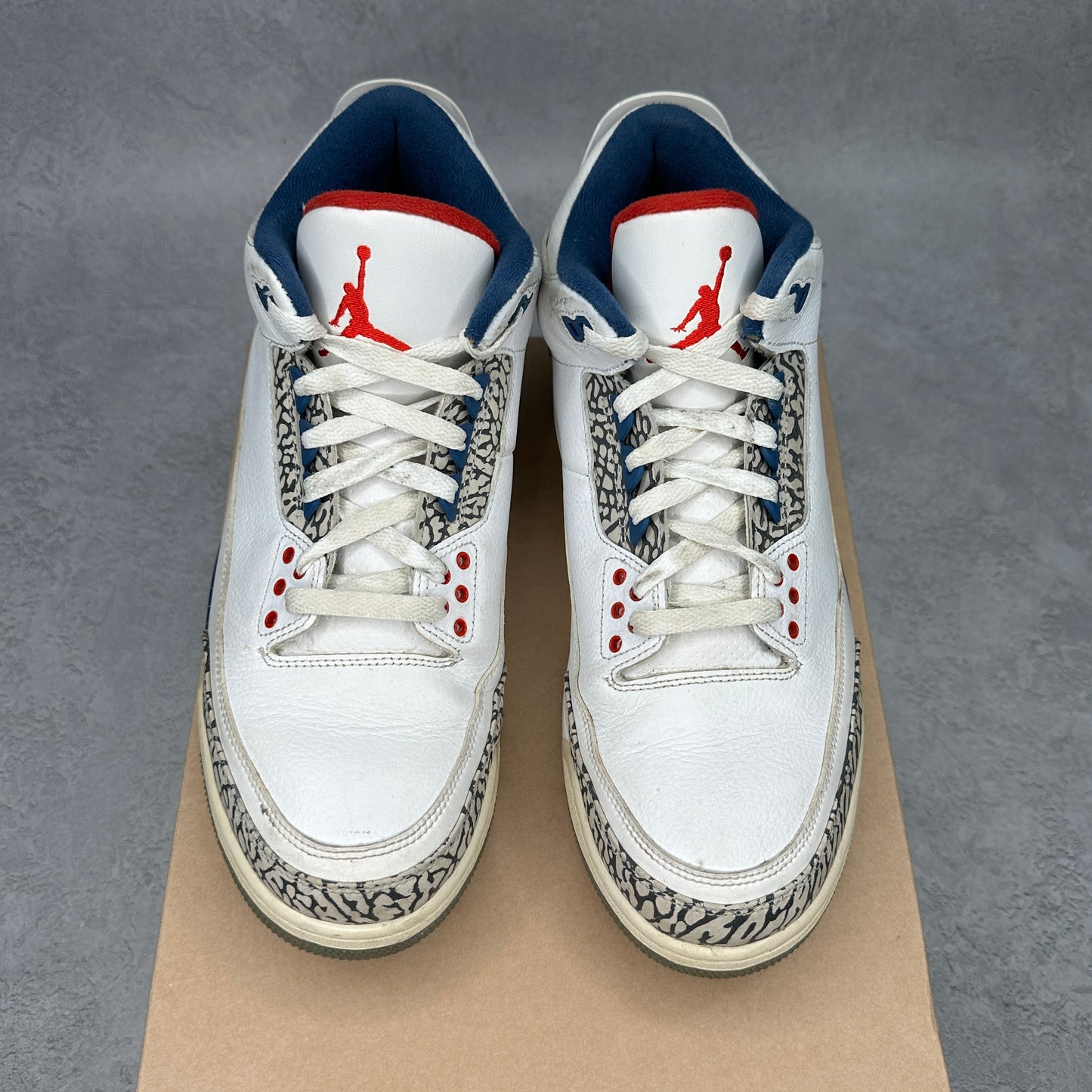 Jordan 3 Retro True Blue (2016) *pre-owned* SIZE 11