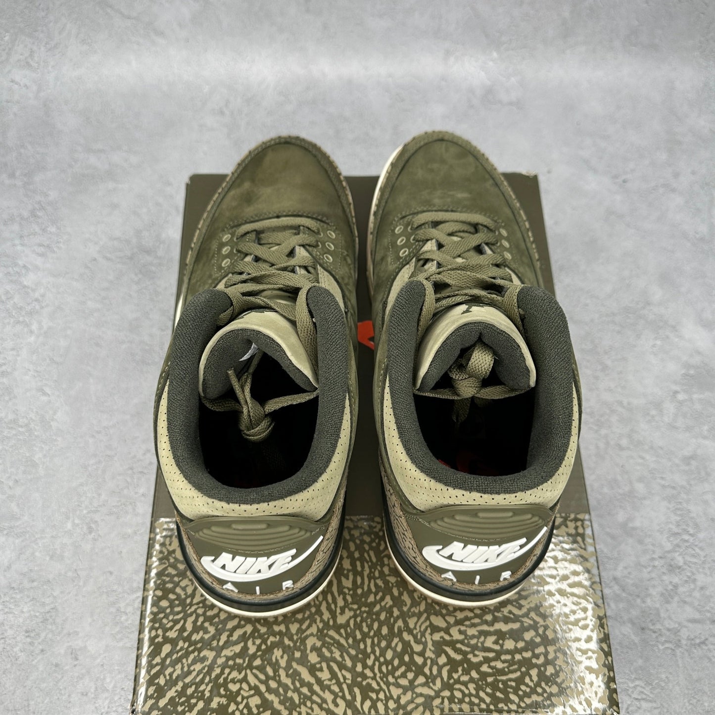 Jordan 3 Retro Family Affair *pre - owned* SIZE 9 - Kicks Collective PA - Jordan - DN3707-202 - Men's Shoes - 9M/10.5W - Pre - Owned