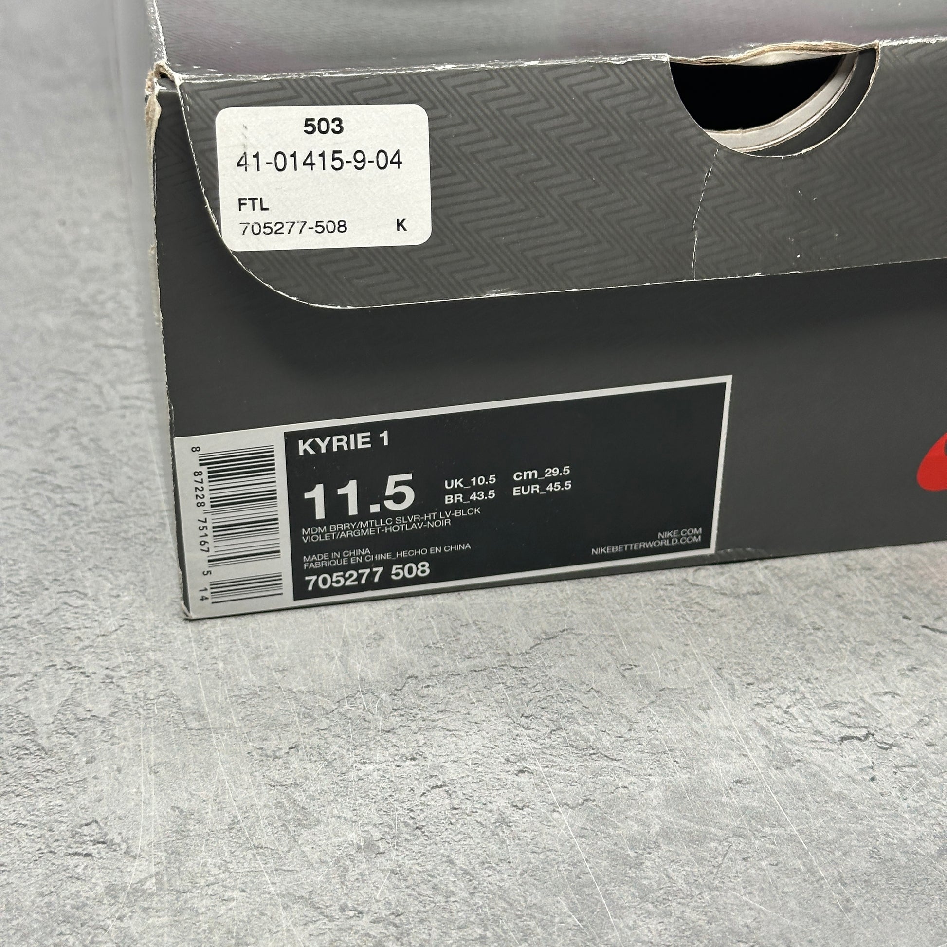 Nike Kyrie 1 Easter *pre-owned* SIZE 11.5