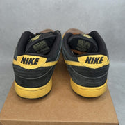 Nike SB Dunk Low Black and Tan 9 (Pre-Owned) - Kicks Collective PA - Nike - 313170-270-9-PO-1 - Pre-Owned Sneakers - 9