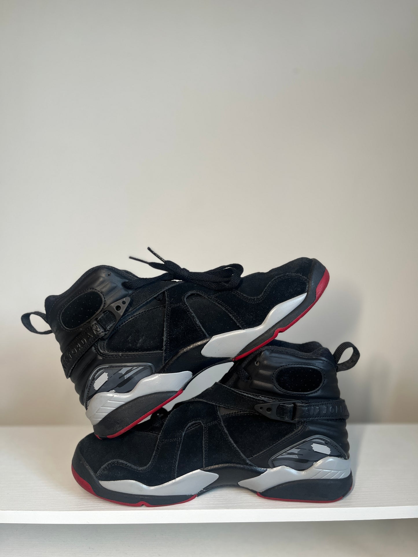 Jordan 8 Retro Black Cement (GS) *pre-owned* (SIZE 6.5Y)