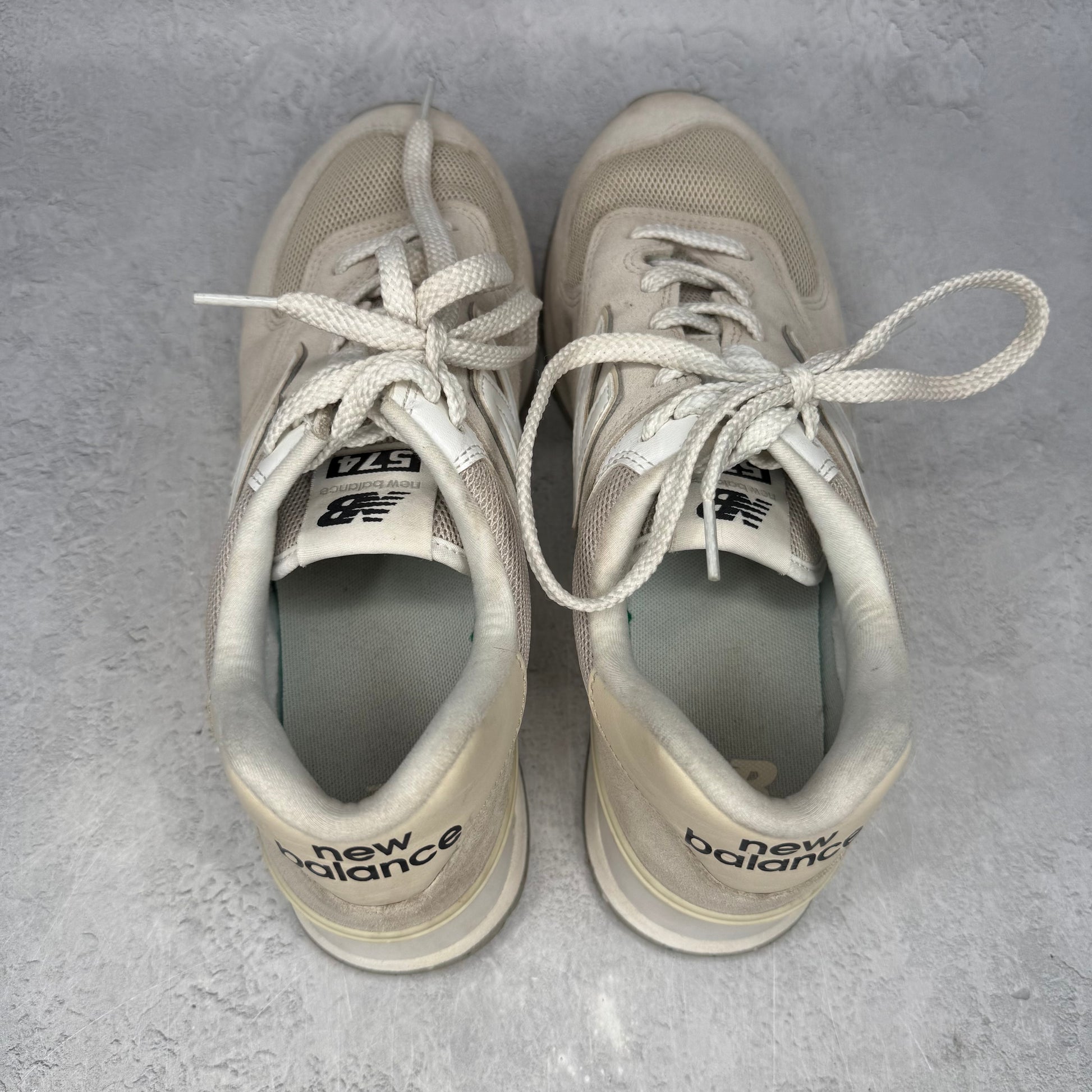 New Balance 574 Beige Fog *pre-owned* SIZE 8.5