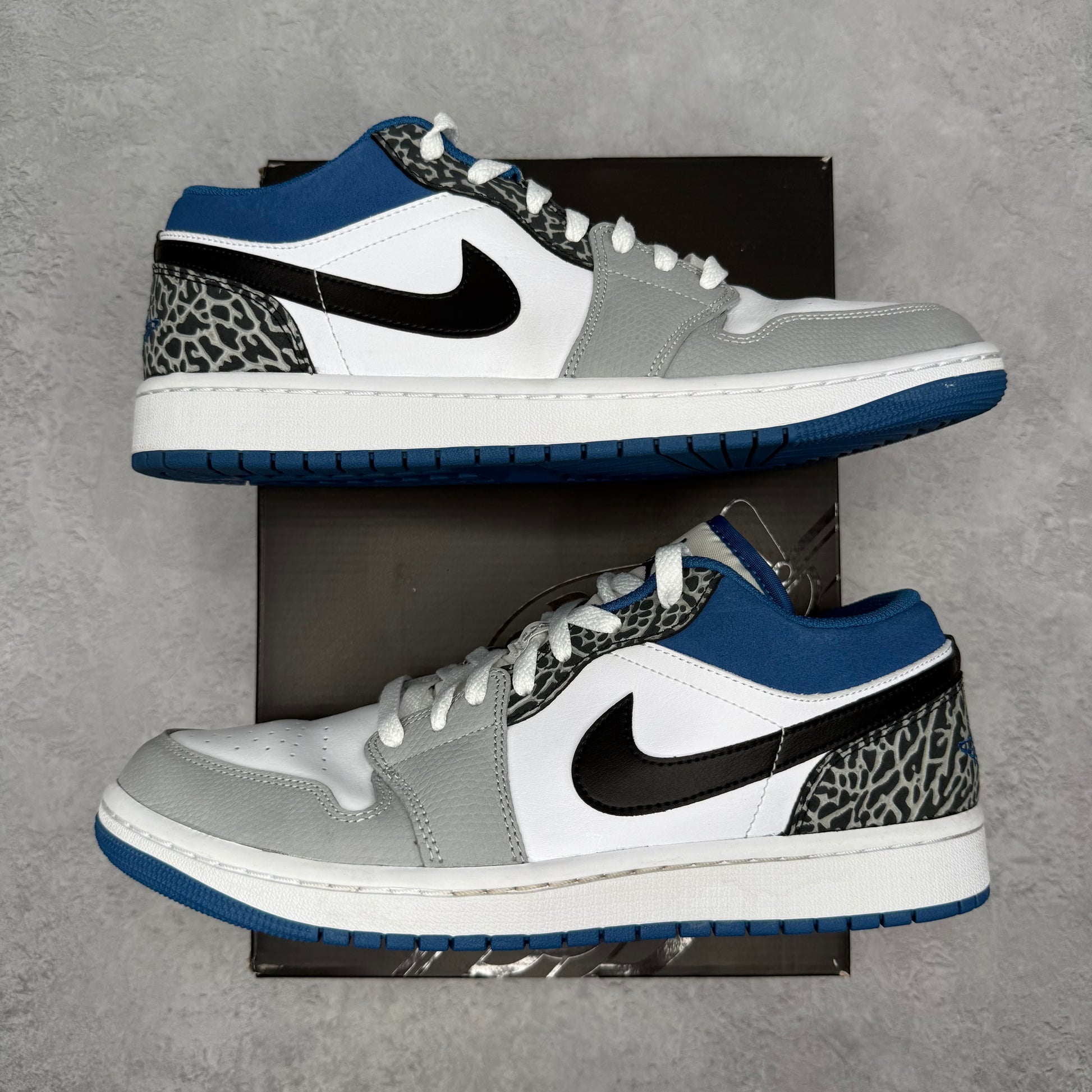 Jordan 1 Low SE True Blue *pre-owned* SIZE 10